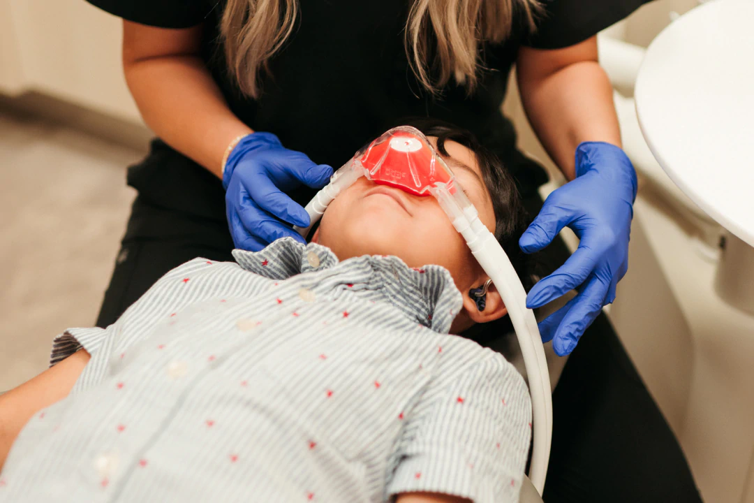 Kid with a toothache in Lenexa, KS